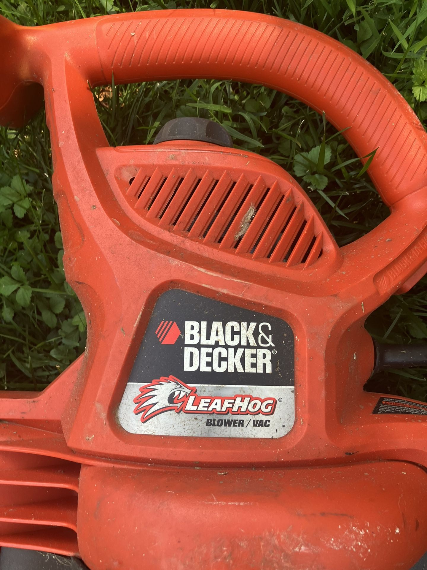 Leaf Blower And Vacuum/Mulcher With Bag
