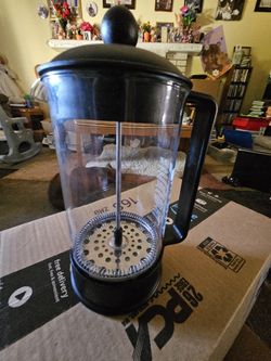 BODUM Brazil 8-Cup French Press Coffee Maker 34-oz Black