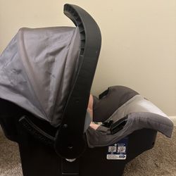 Baby Trend Car seat