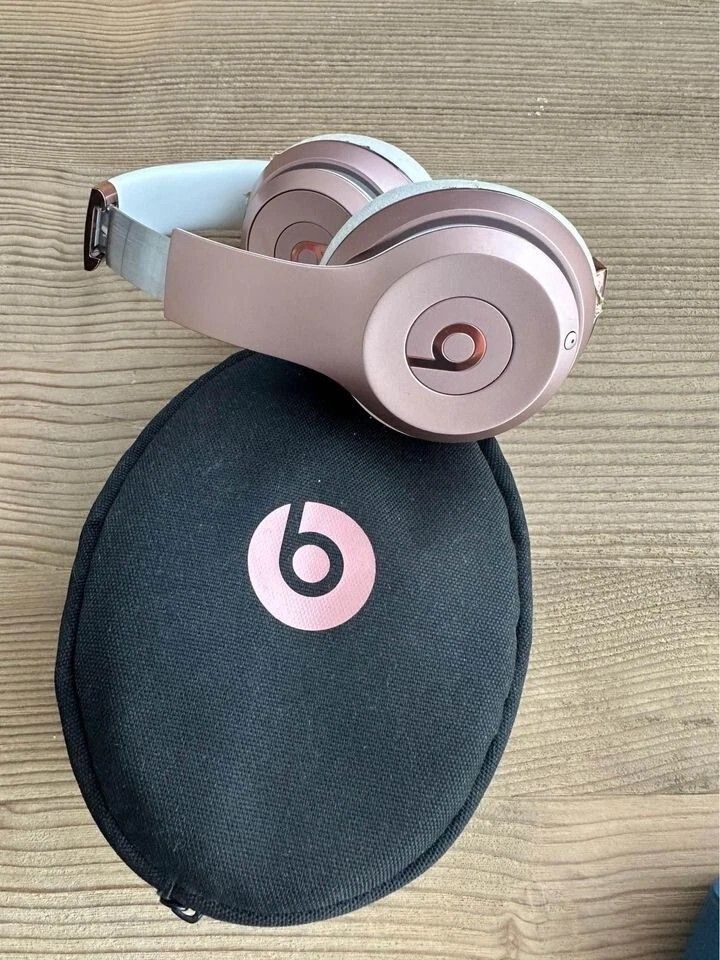 Beats Solo 3 Rose Gold