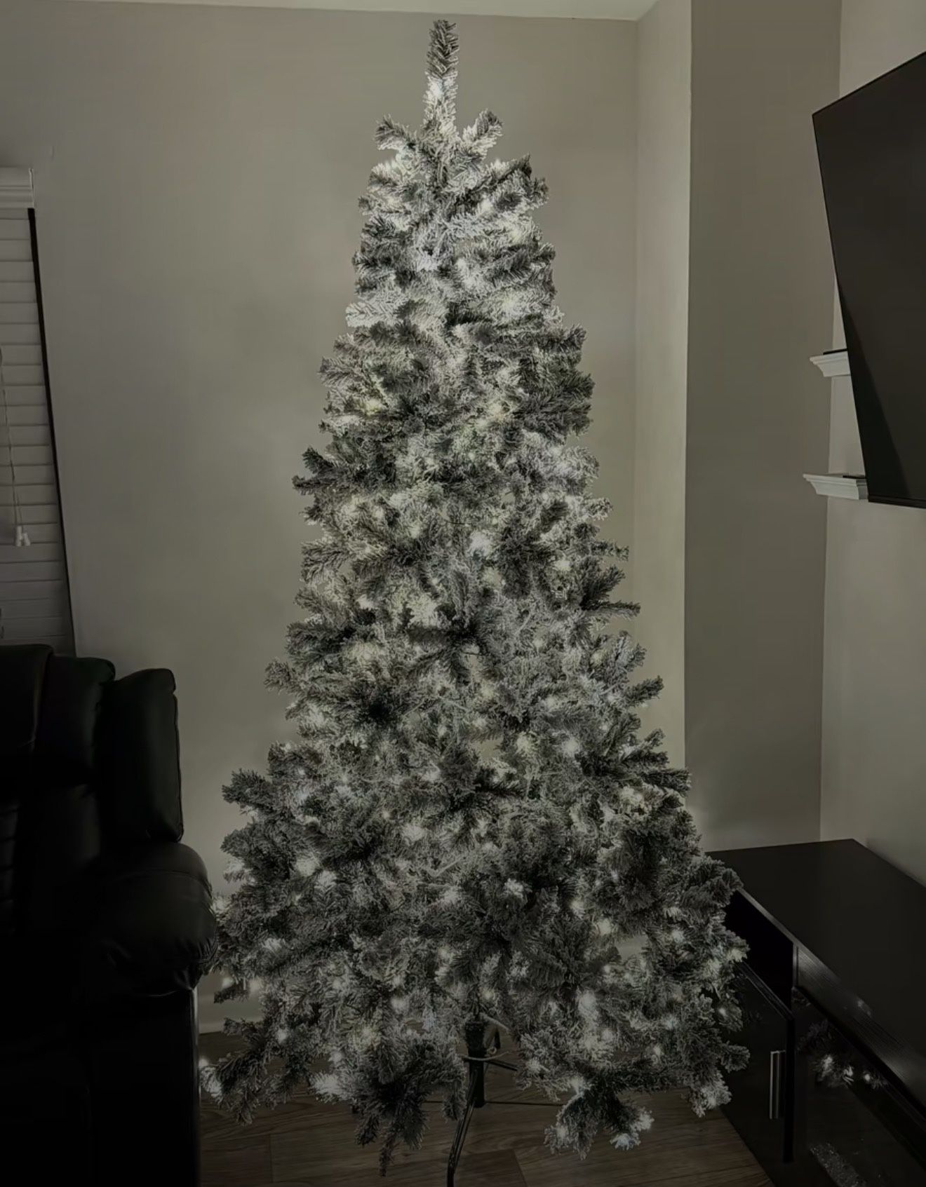 Brand New 7.5 Ft Christmas Tree