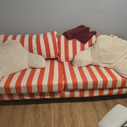 Free Couch 