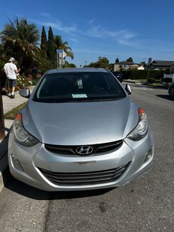 2012 Hyundai Elantra