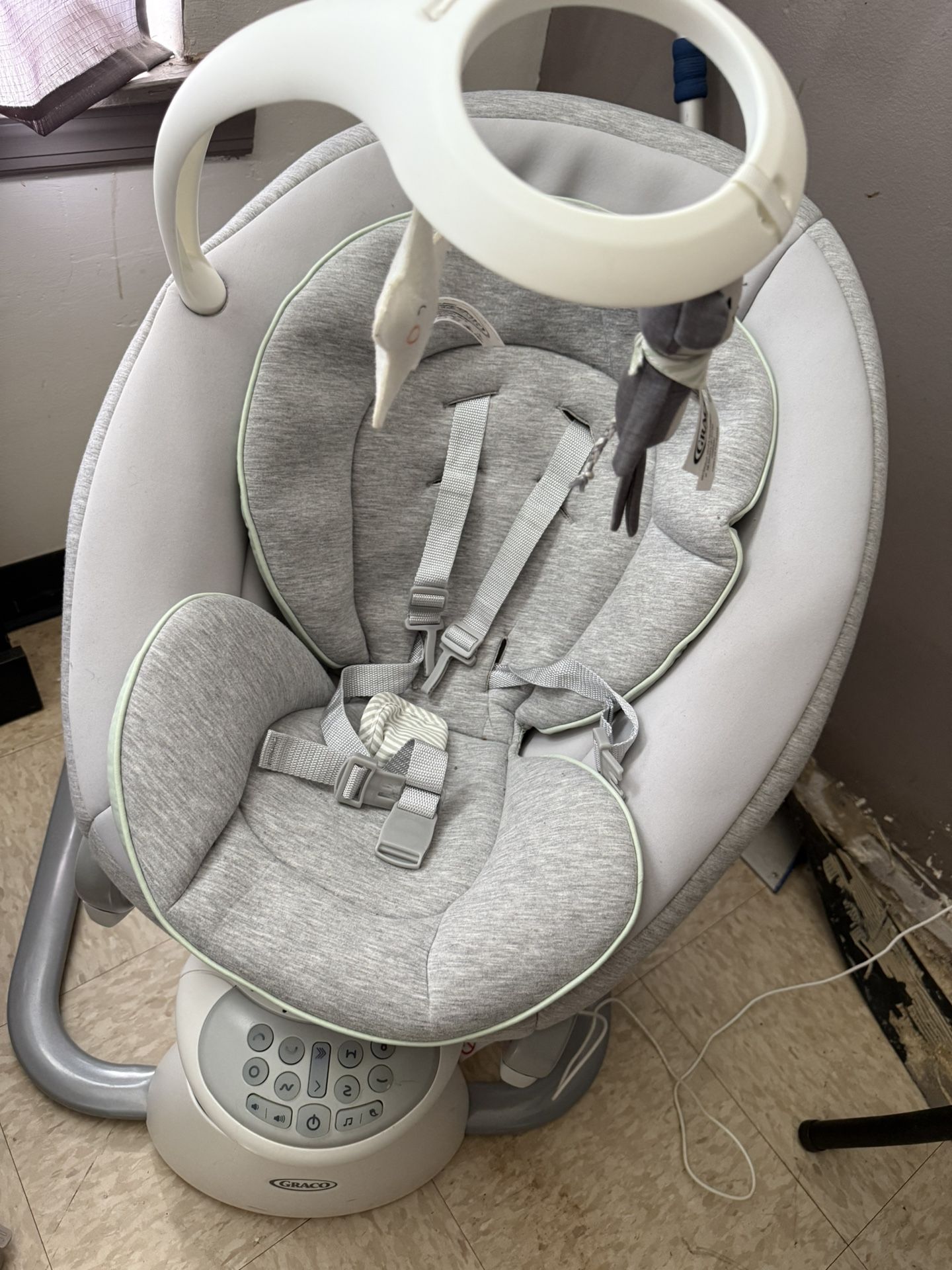 Like-New Graco Baby Swing