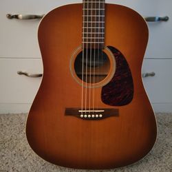 Seagull Entouage- Acoustic Guitar