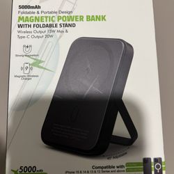 Magnetic power bank with foldable stand