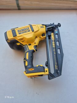 DEWALT 20V XR 16 GAGE FINISH NAILER 
