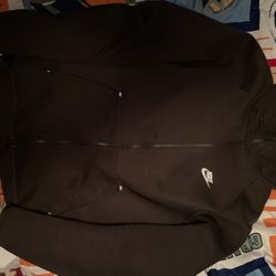 Nike Tech Fleece Size L