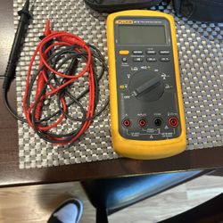 Fluke 87 V