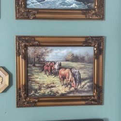 Nice Set of 3 Pictures frame for one price.