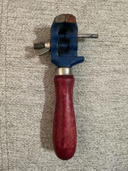 Vintage Hand Held Jewelers Gunsmith Watchmakers Vise Wood Handle Made In Japan