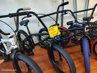 Brand New Elite BMX Destro 20in Black Bike *SCRATCHED