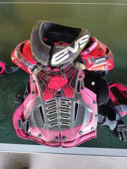 Chest Protectors/Neck Braces