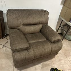 Recliner Large Wide Brand New 