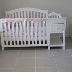 White Crib With Changer