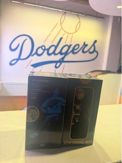 Dodgers son  Heui Ming bobble head