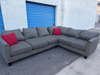 Beautiful sectional couch gray ,