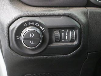 2021 Jeep Gladiator Thumbnail