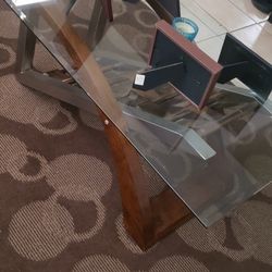Coffee Table With 2 Matching End Tables