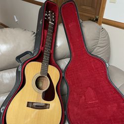 Yamaha FG-170 Guitar with Case