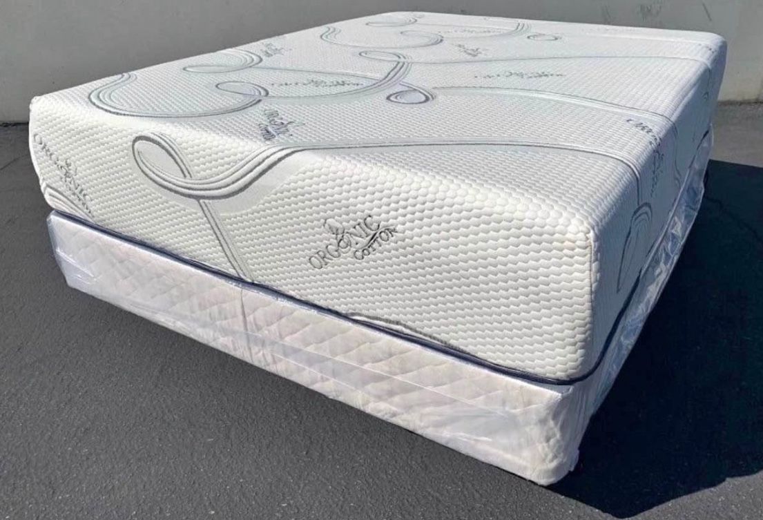 Brand New Queen Memory Foam Mattress / All Sizes Available 