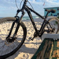 Slightly Used 29” 5 Speed Diamond Back Bike Medium Frame, Hard Tail