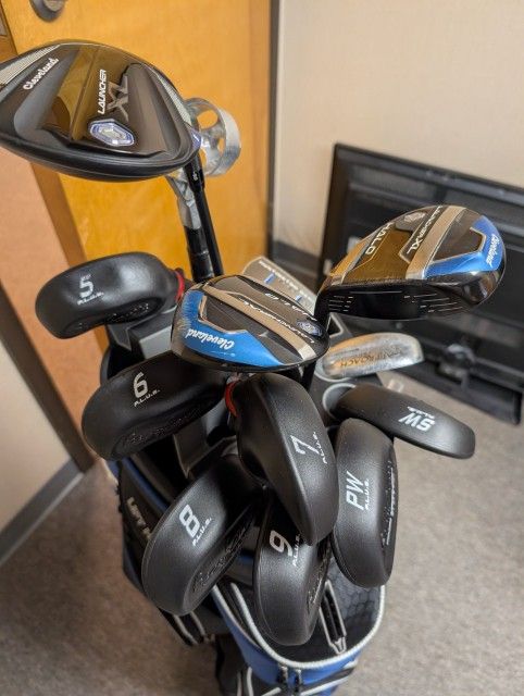 Cleveland Halo XL Golf Set