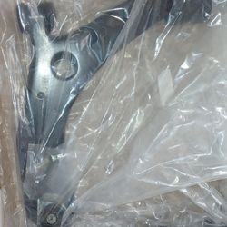 Mazda 3 Control Arm ×2