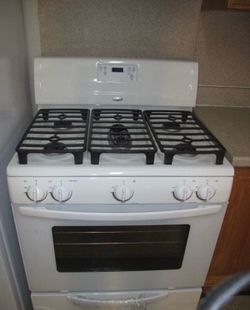 Whirlpool gas range stove