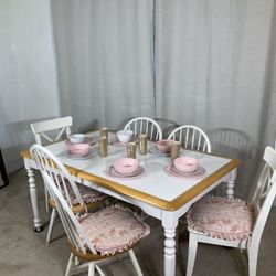 Eclectic Country Dining Table With 6 Chairs 