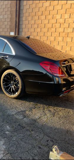 Mercedes new 20” Blk Amg style rims new tires set