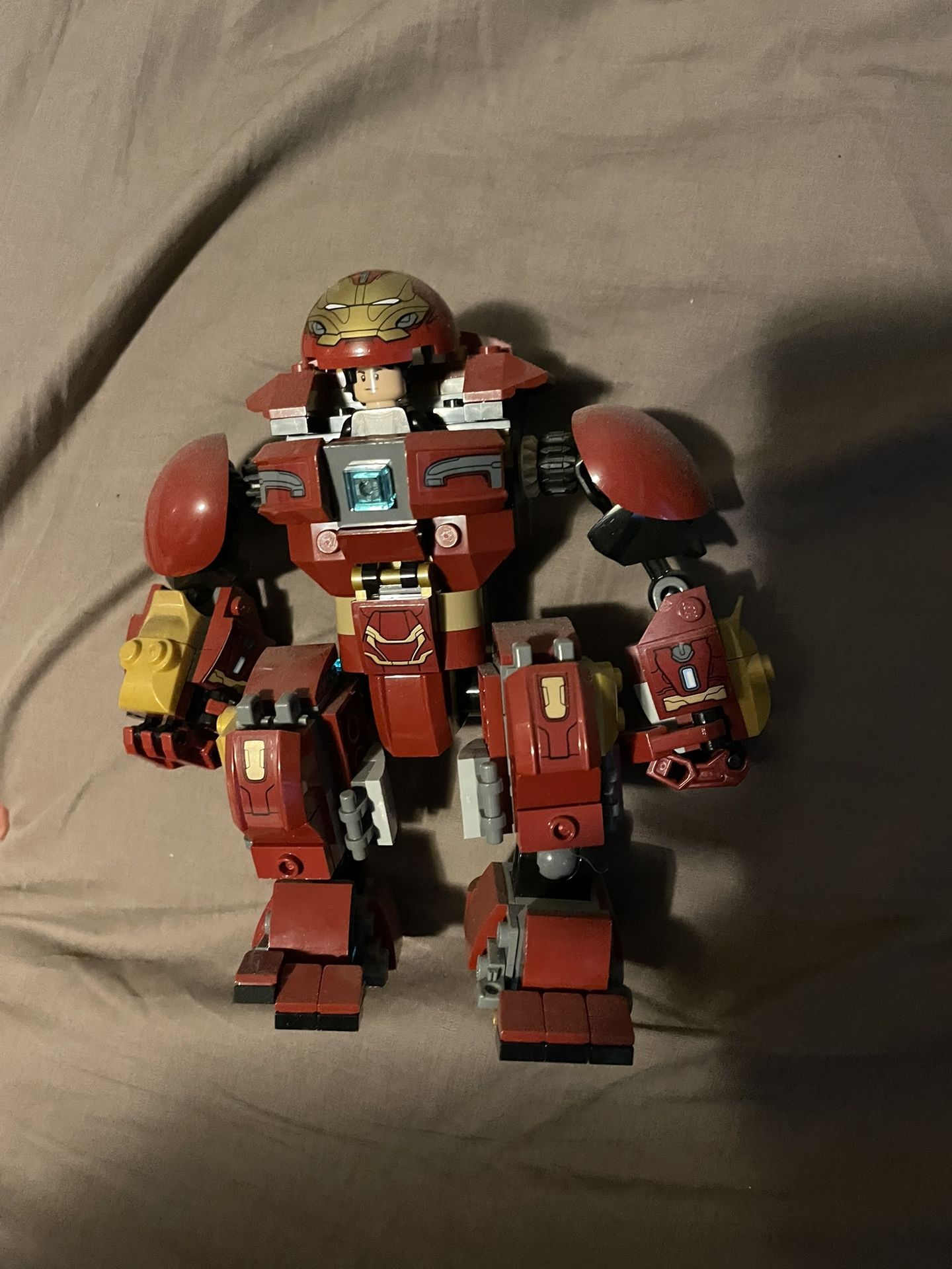 Bruce Banner Hulk Buster From Infinity War