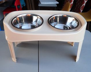Elevated Pet Feeder with Stainless Steel Bowls