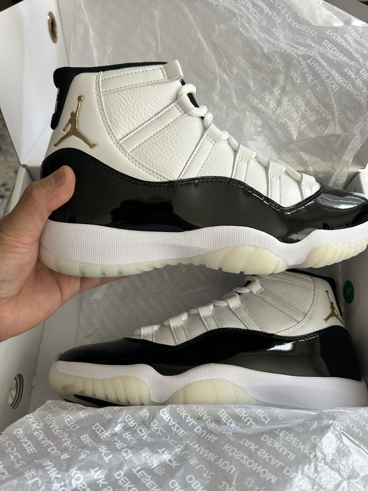 Air Jordan 11 Gratitude Size 9 Deadstock