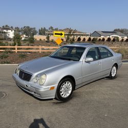 2000 Mercedes E320