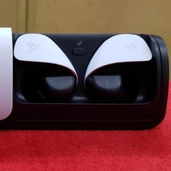 Sony PULSE Explore Wireless Gaming Earbuds For Sony PlayStation 5 - with Charging Case & Dongle - No USB-C Cable - PS5 - White - Working 