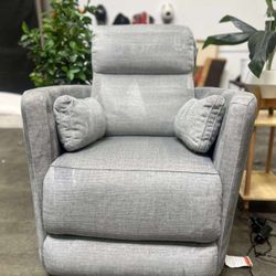 Powered Recliner Chair- Free Delivery‼️