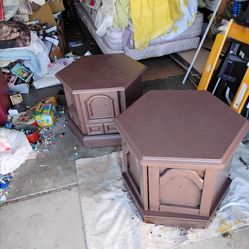 2 end tables freshly painted