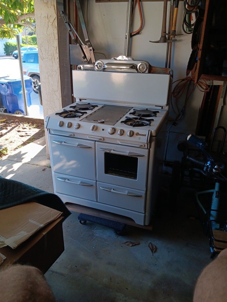 O'Keefe & MERRITT Vintage Antique Gas Stove / Oven
