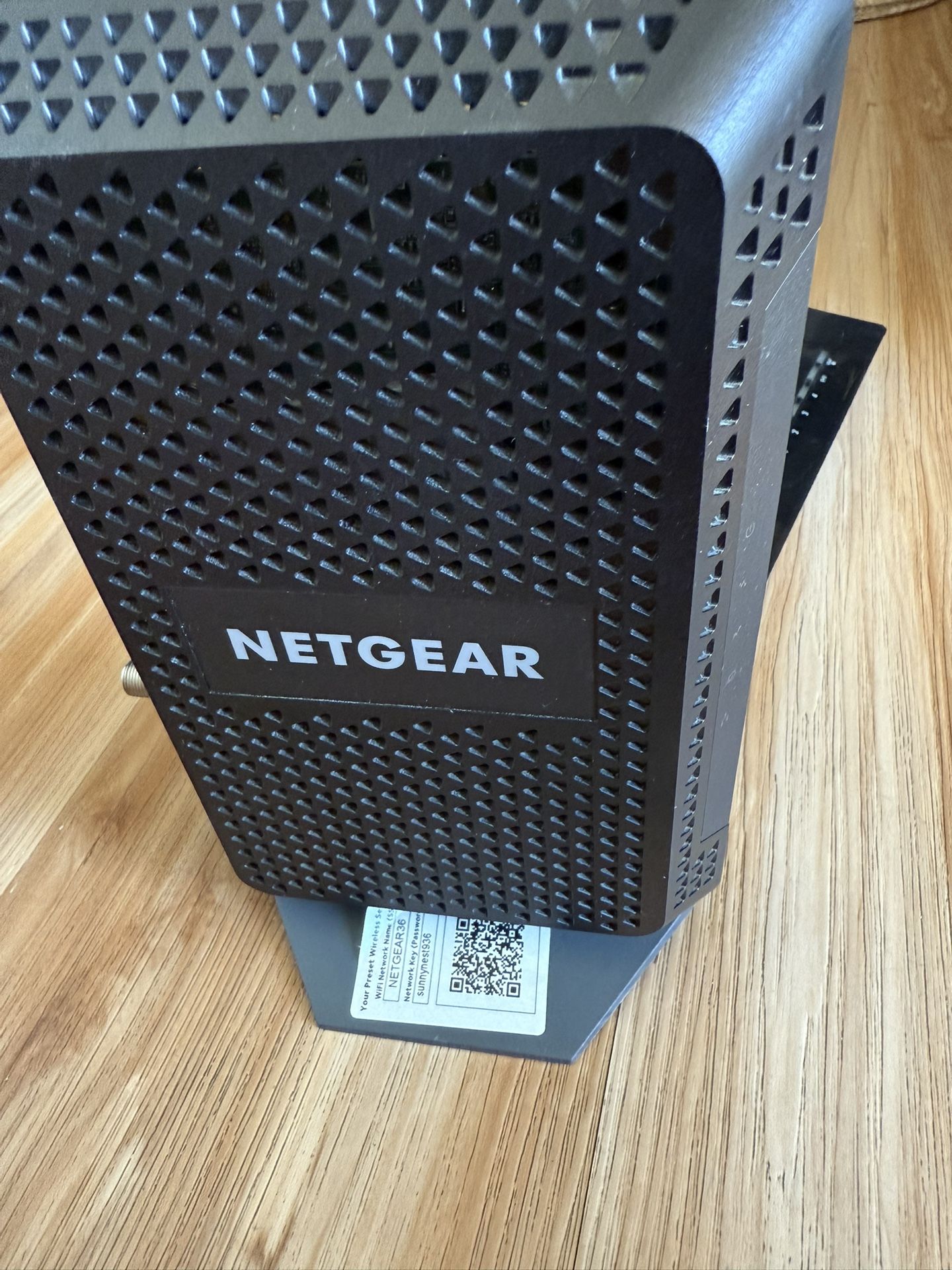NETGEAR Modem & Router Combo