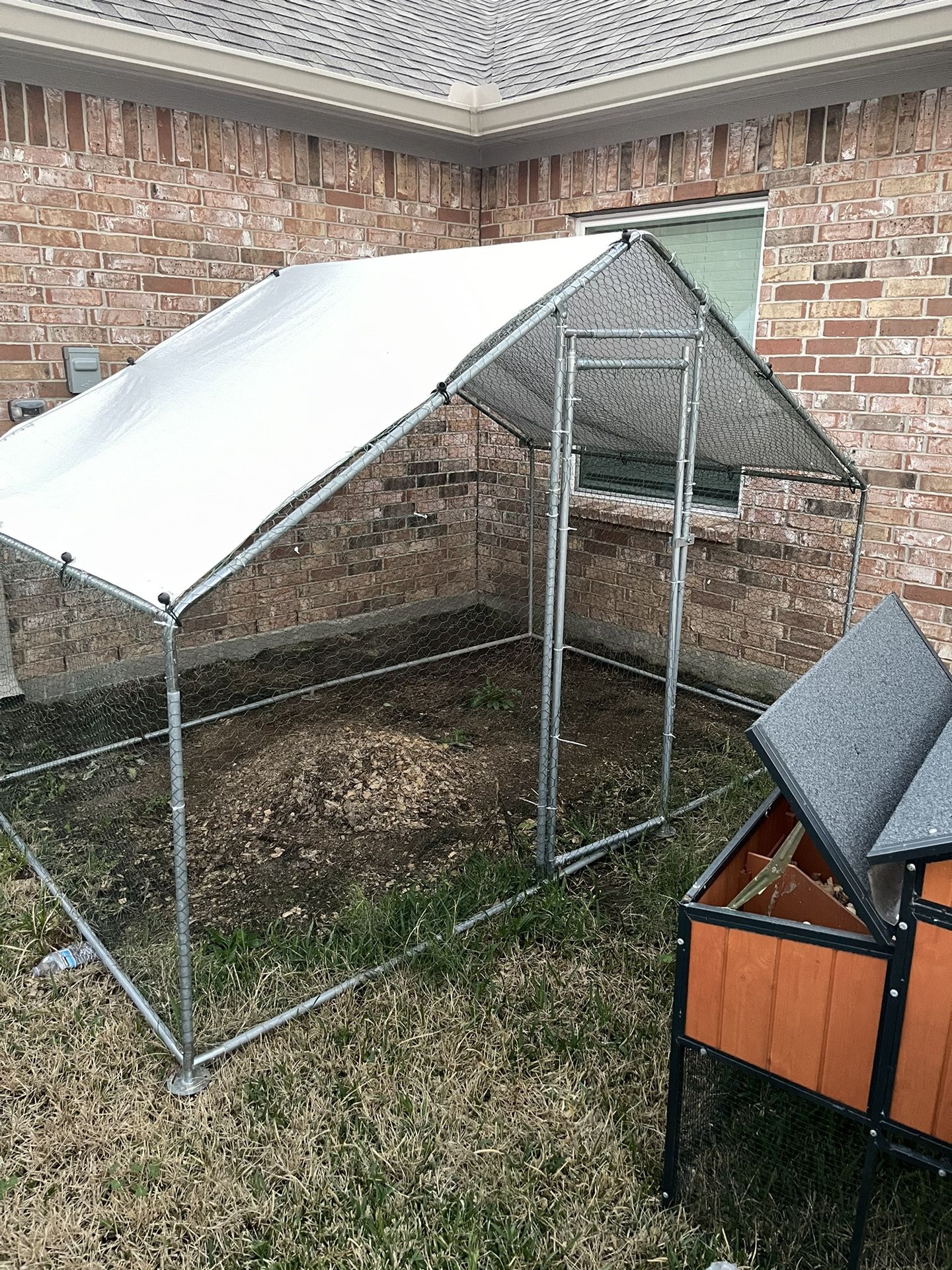 Chicken Coop & Walk In Chicken Run for Sale in Alvin, TX OfferUp