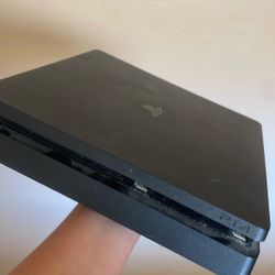 PlayStation 4 (No Cords)