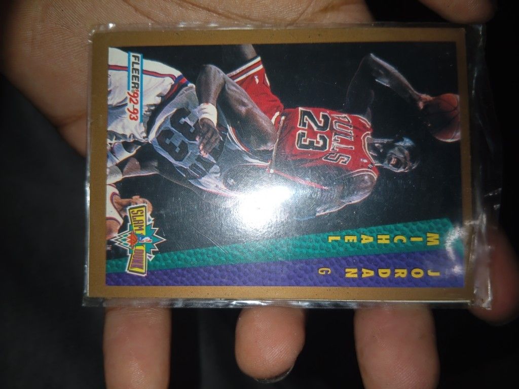 Michael Jordan 92-93 Slam Dunk Sports Card (Rare)