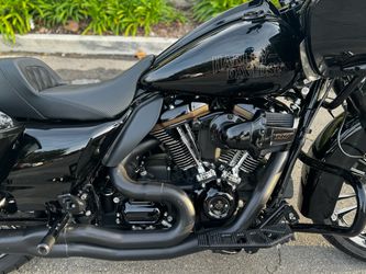 Harley Road Glide 2 to 1 Bassani Exhaust and 21 inch Performance Machine wheels
