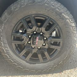 Wheels + Tires - 2021 GMC 2500 HD AT4