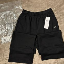 NEW Alo Black Relaxed Sweatpants (Size S, M, L) 100% Authentic✅