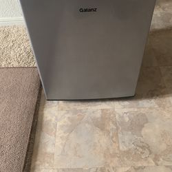 Galanz Mini Frig…