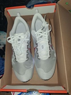 Nike 6 Revolution Sneakers