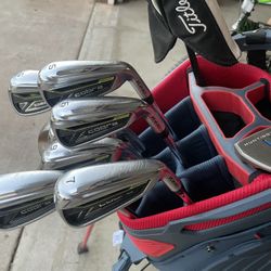 Golf Clubs 