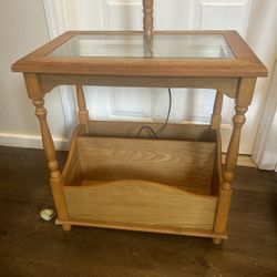 End Table With Lamp